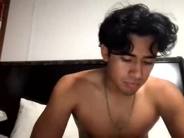 papabear2100 nude cam