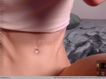 Nude girl petitebrat image #5694604