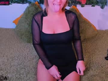 lora_blonde nude cam