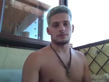 Nude man roberto_twink1 image #5218275