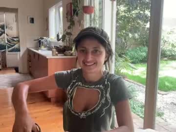 Nude girl tomboyskank image #5819576