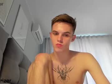 Nude man horny_jerk_roy_prick2001 image #2036323