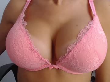Nude girl eat_mee_out image #2799711