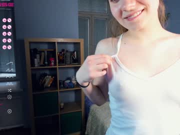 Nude girl youne_and_beautiful image #4181323