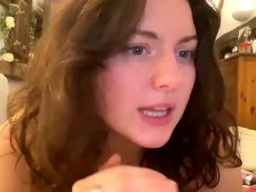 Nude girl blossomingroses image #3484749