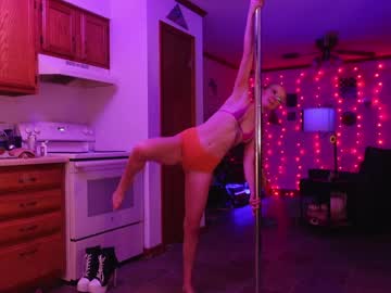 Nude girl emmasky69 image #5488316