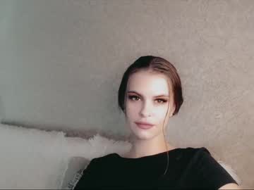 veronicaahshiny nude cam