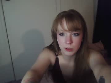 littlehelokitty nude cam