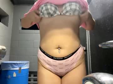 moneyhungreyaj nude cam