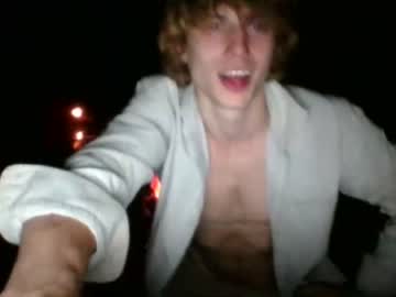 Nude man smilezszs image #2245807