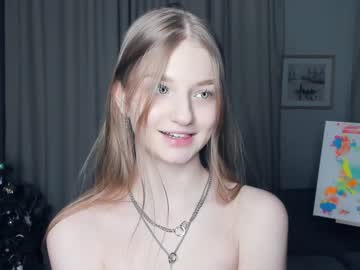 Nude girl _magic_smile_ image #6176529