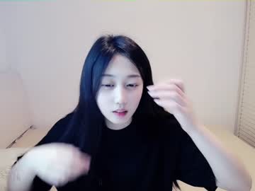 sunmer_ari nude cam
