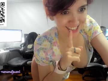 Nude girl vanandjuani image #2944020