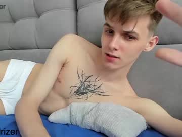 Nude man horny_jerk_roy_prick2001 image #1614392