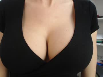 Nude girl eat_mee_out image #1595215
