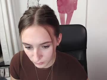 lili_petit nude cam