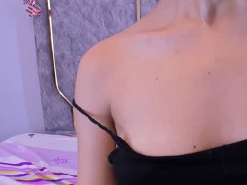 mahyacollins nude cam