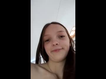 pinkscarlet24 nude cam