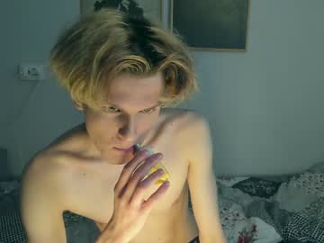 Nude man estremecerse image #4761478