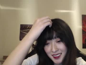 moyyango nude cam