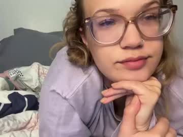 bubblyblonde2 nude cam