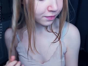 Nude girl hug_honestly image #5777623