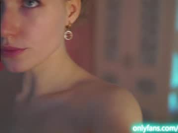 Nude girl _taylor_swift image #385513