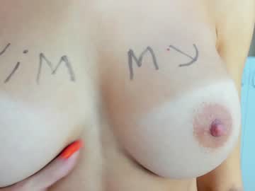 Nude girl eat_mee_out image #2714466