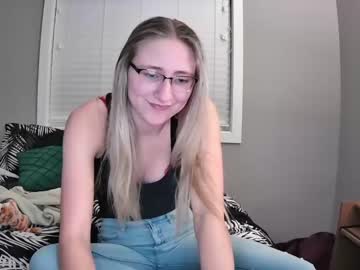 pixidust7230 nude cam