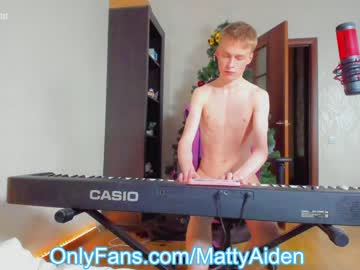 Nude man topganhotty image #1005762