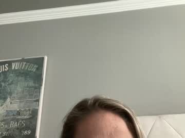 ontheloc nude cam