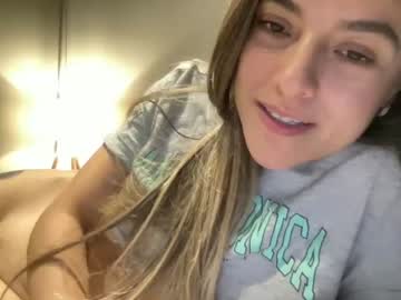 camicuming nude cam