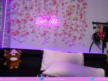 Nude girl rosiebones image #4791837