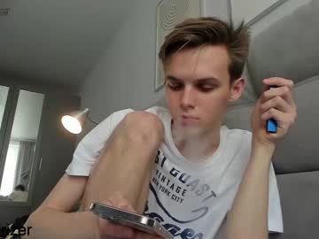 Nude man horny_jerk_roy_prick2001 image #1859404
