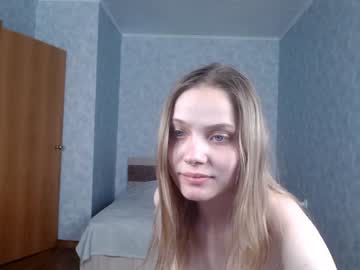 Nude girl karina_1999 image #4684517