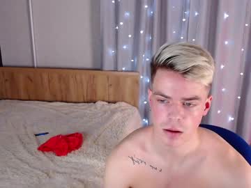 evan_holiday nude cam