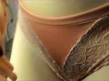 violetaswett nude cam