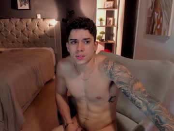 Nude man mike_montoya image #2088497