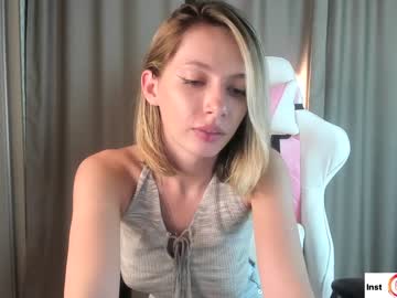 Nude girl r00xvel image #2414697