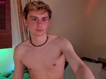 sunburn_boy nude cam