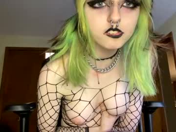 Nude girl cryptiddi3s image #3185095