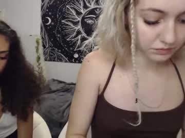 tinytayler18 nude cam