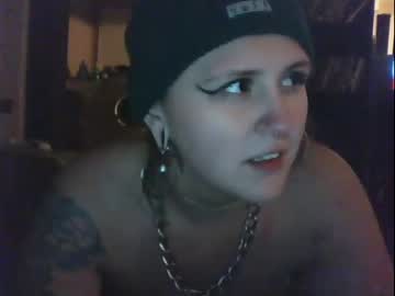 grungyhotmessmama nude cam