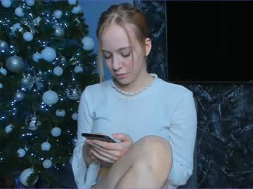Nude girl milena_plays image #740561