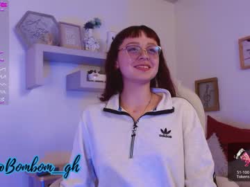 bombom_golden nude cam