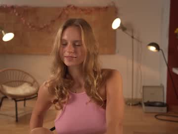 Nude girl chillwithkira image #2701796