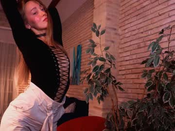 Nude girl olaya_del_mar image #2381176