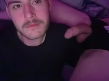 carlhung_69 nude cam