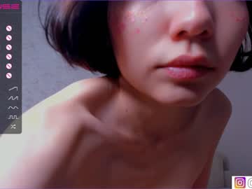 Nude girl bzzzme image #4910159