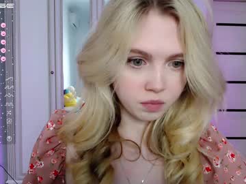 Nude girl small_blondee image #3789363